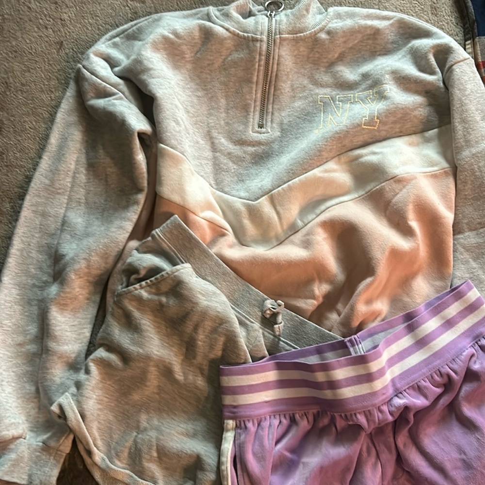 H&M sweeter and 2 shirts